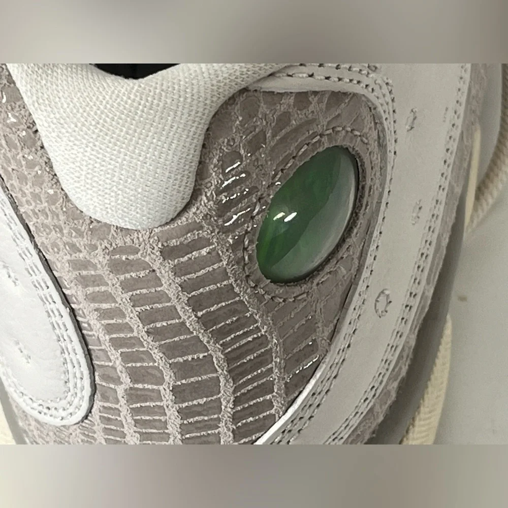 Nike Air Jordan 13 Womens Size 7 RETRO PHANTOM AQ1757-004 Snakeskin White Grey - Picture 8 of 10